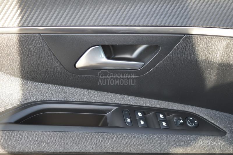 Peugeot 3008 1.5 BlueHDi130 Busin