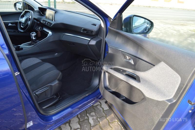 Peugeot 3008 1.5 BlueHDi130 Busin