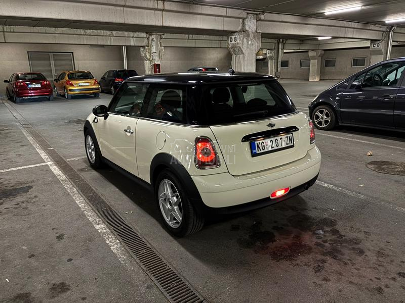 MINI One 