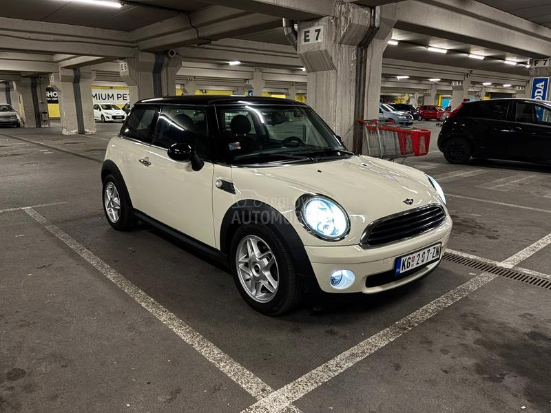 MINI One 