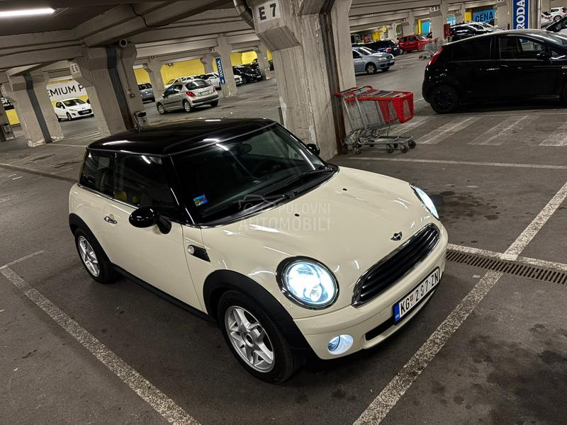 MINI One 