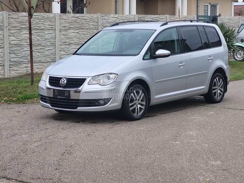 Volkswagen Touran 1.4 tsi  highline