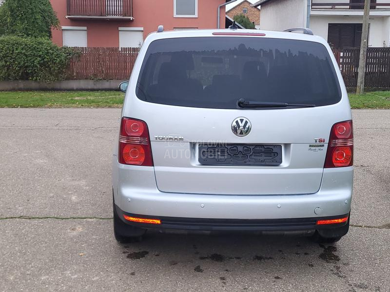 Volkswagen Touran 1.4 tsi  highline