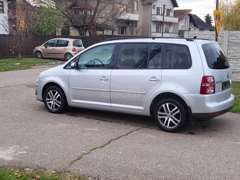 Volkswagen Touran 1.4 tsi  highline