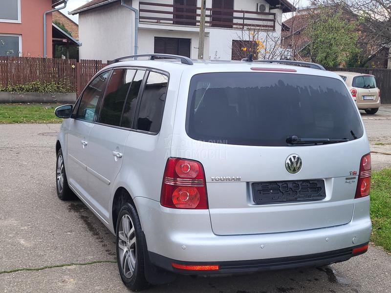 Volkswagen Touran 1.4 tsi  highline