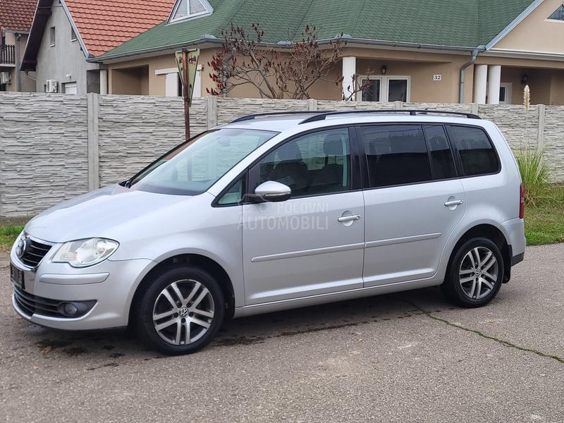 Volkswagen Touran 1.4 tsi  highline