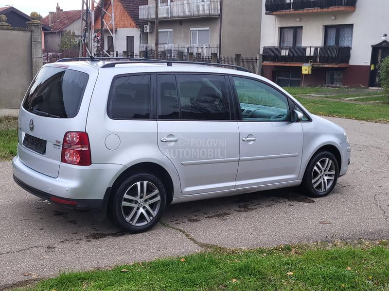 Volkswagen Touran 1.4 tsi  highline