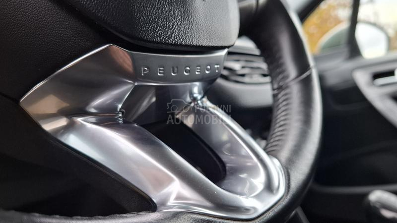 Peugeot 2008 NEW MODEL