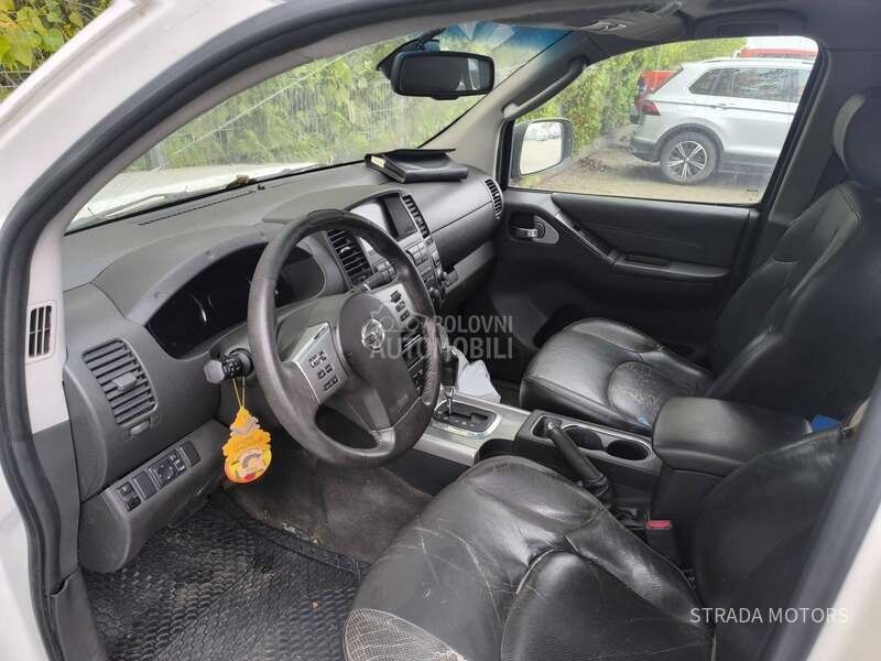 Nissan Navara 3.0 D