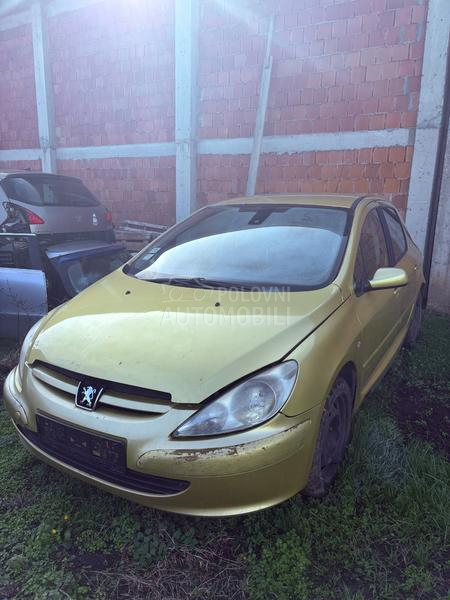 Peugeot 307 2002. god. -  kompletan auto u delovima