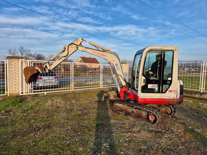 Takeuchi TB 125