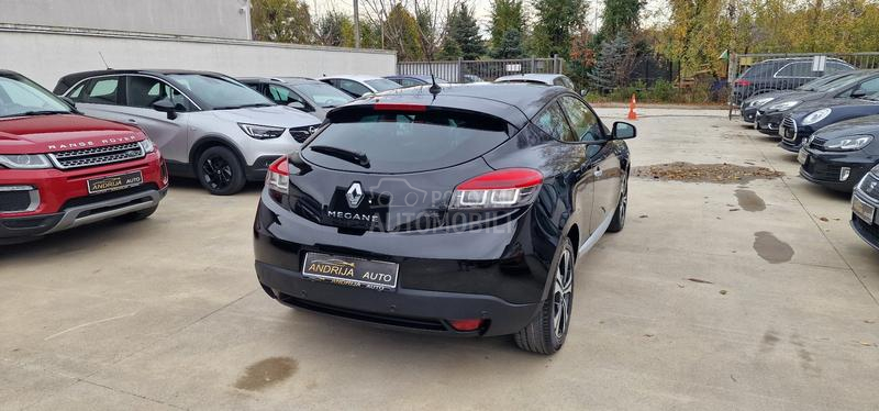 Renault Megane BOSE