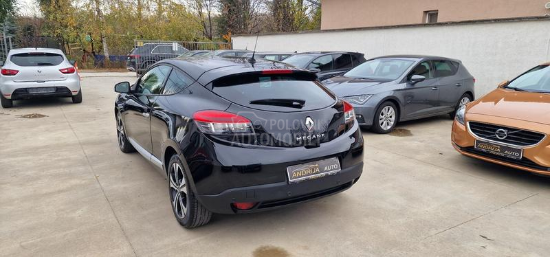 Renault Megane BOSE