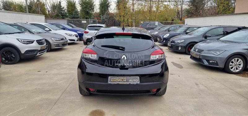 Renault Megane BOSE