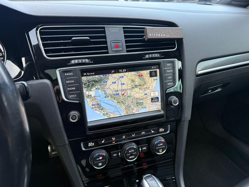 Volkswagen Golf 7 GTI R