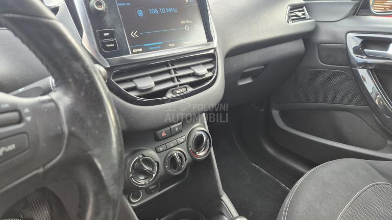 Peugeot 208 1.2B TNG RESTAY