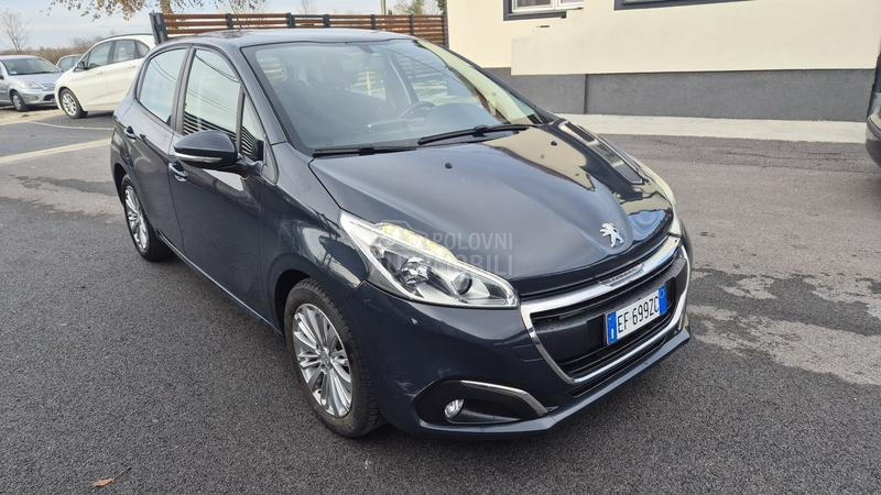 Peugeot 208 1.2B TNG RESTAY