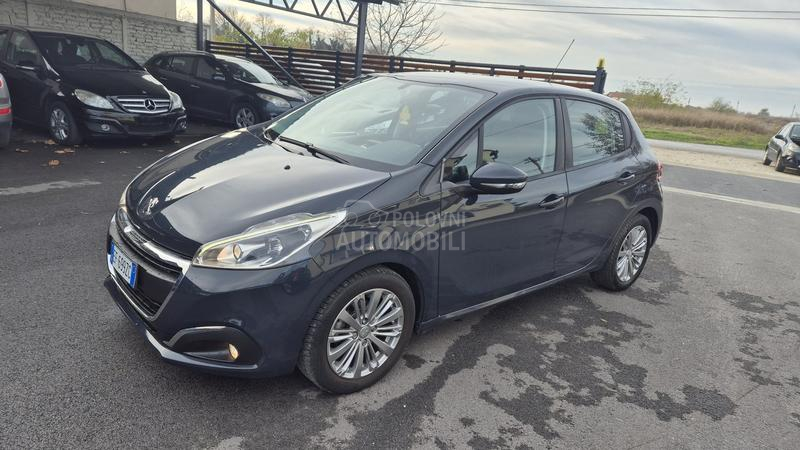Peugeot 208 1.2B TNG RESTAY