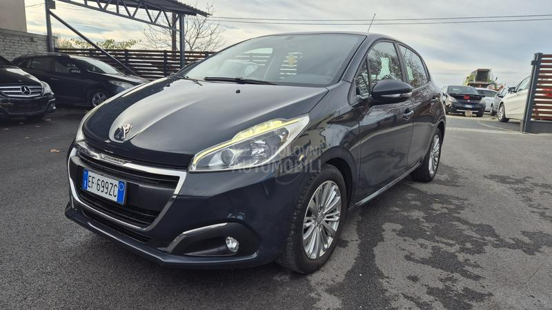 Peugeot 208 1.2B TNG RESTAY