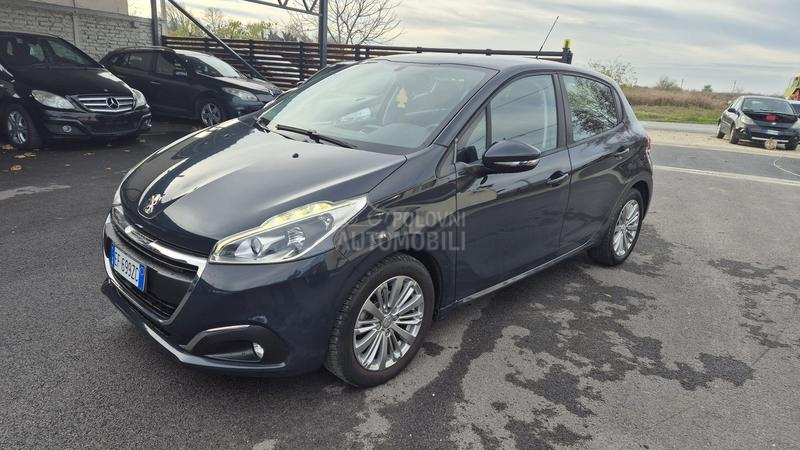 Peugeot 208 1.2B TNG RESTAY
