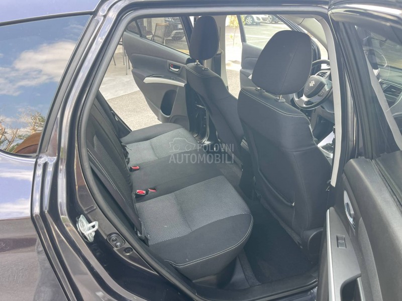 Suzuki SX4 S-Cross O D L I C A N