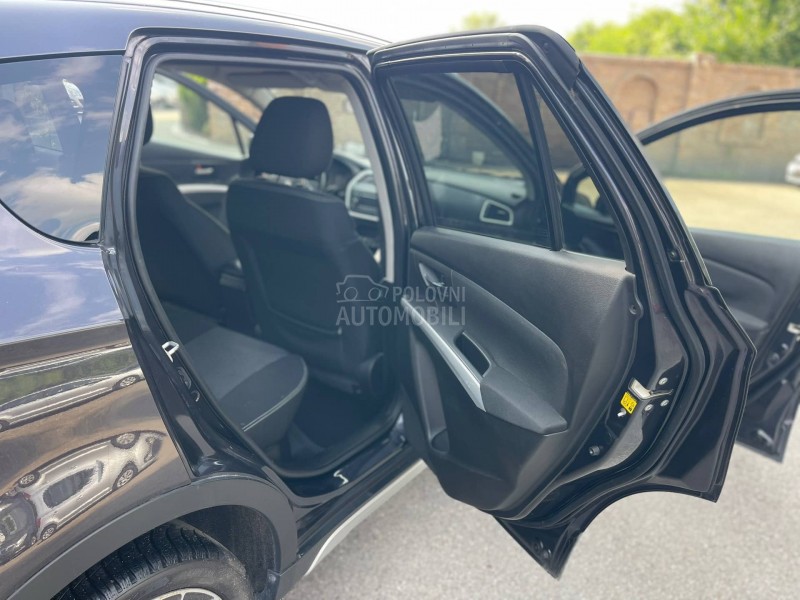 Suzuki SX4 S-Cross O D L I C A N