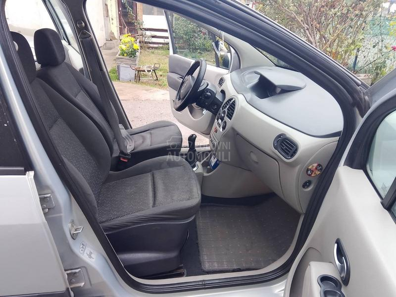 Renault Modus h i t n o o