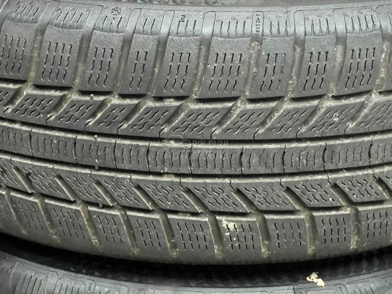 Continental 215/65 R17 Zimska