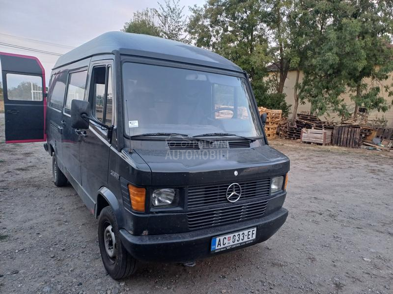 Mercedes Benz 208 208 D0