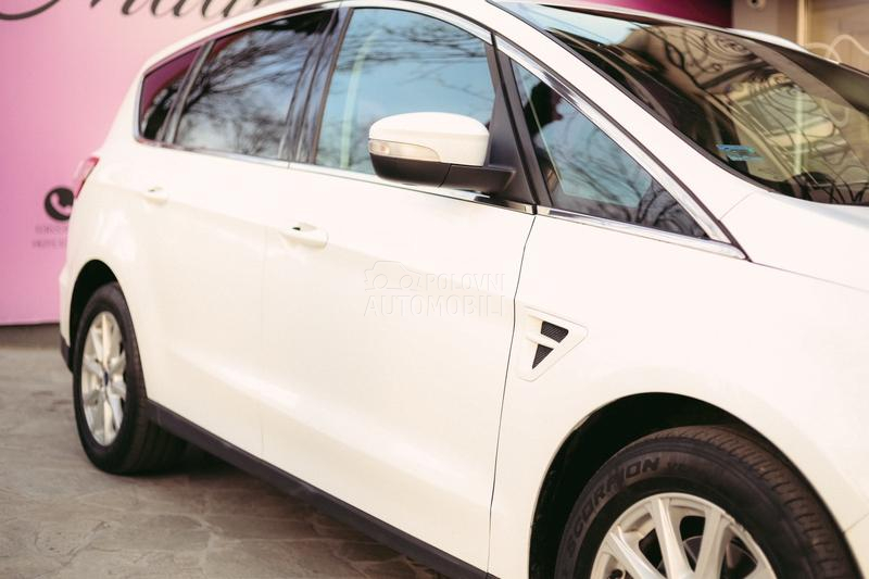 Ford S-Max 2.0 TITANIUM 7sed