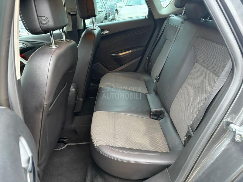 Opel Astra J COSMO SPORT