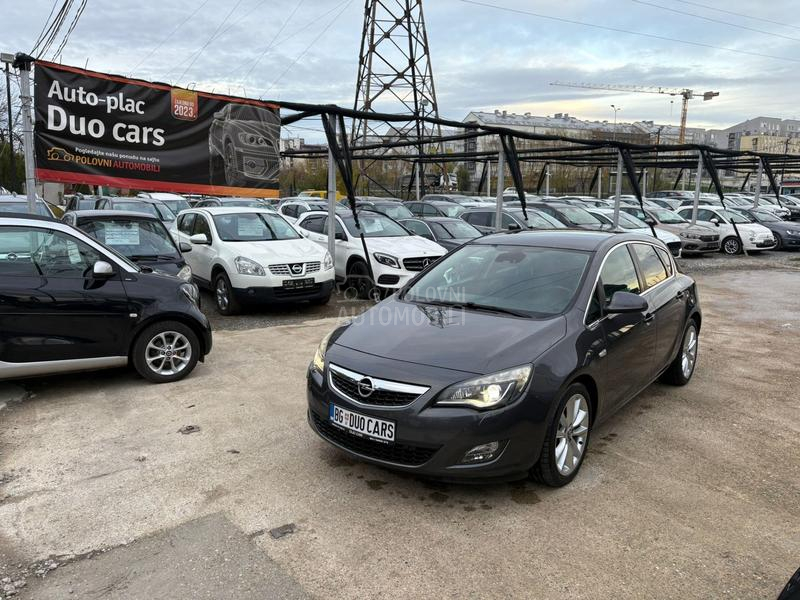Opel Astra J COSMO SPORT