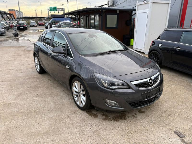 Opel Astra J COSMO SPORT