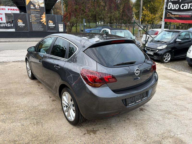 Opel Astra J COSMO SPORT