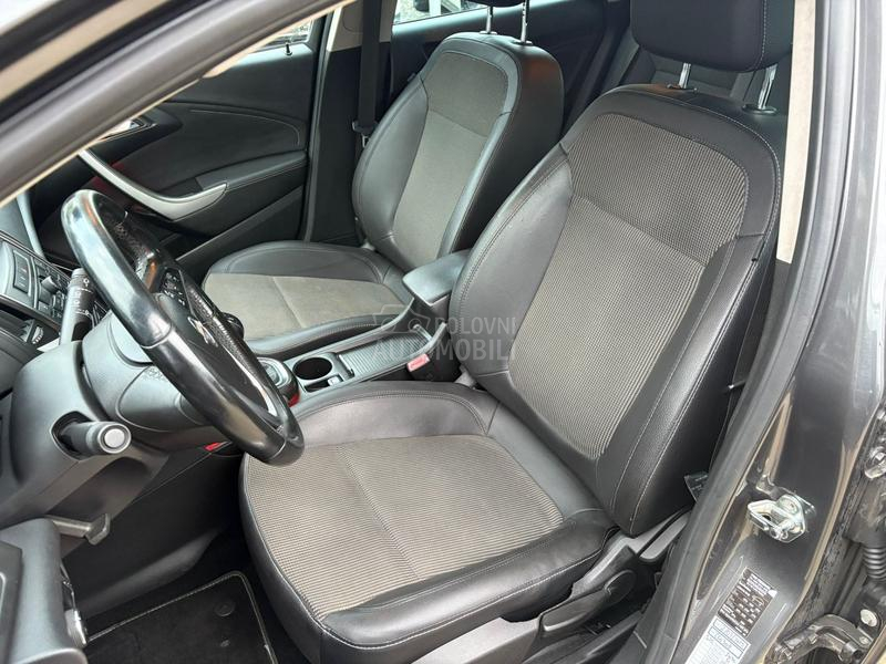 Opel Astra J COSMO SPORT