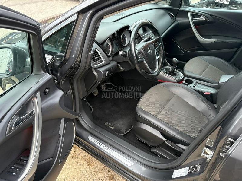 Opel Astra J COSMO SPORT