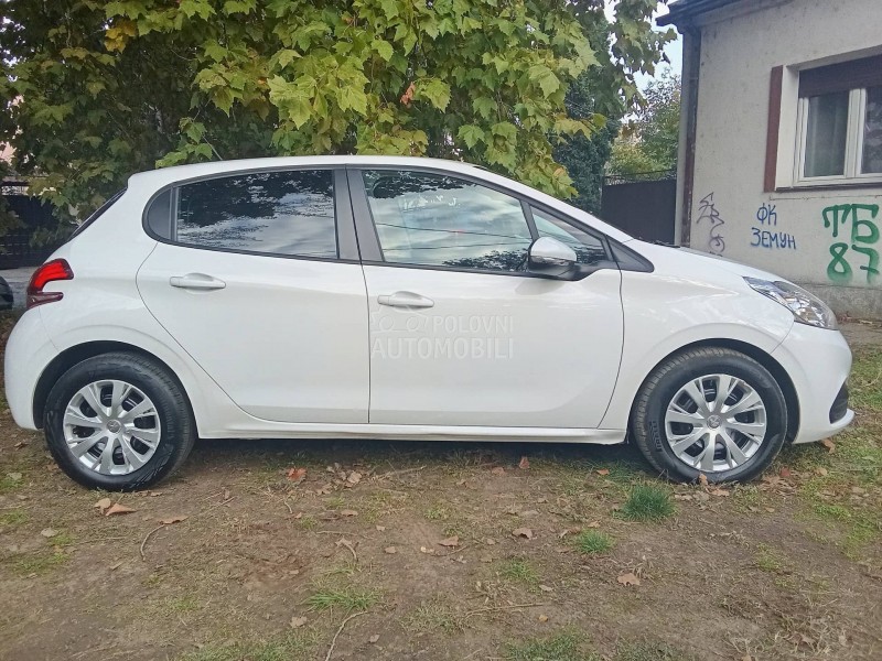 Peugeot 208 1,5hdi 6,9,0,0,0,k,m