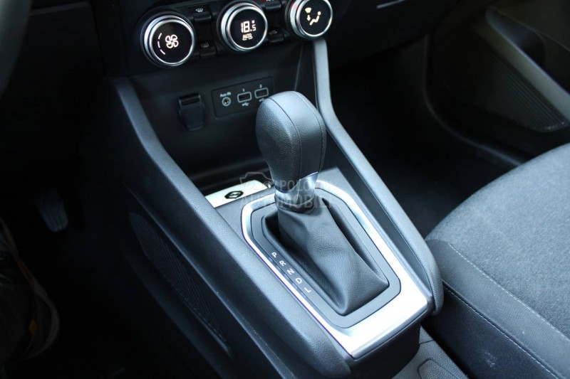 Renault Clio 1.0 tCe Intens CVT