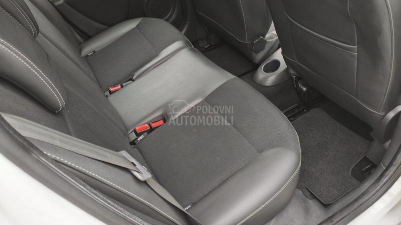 Renault Clio 1.2 TomTom