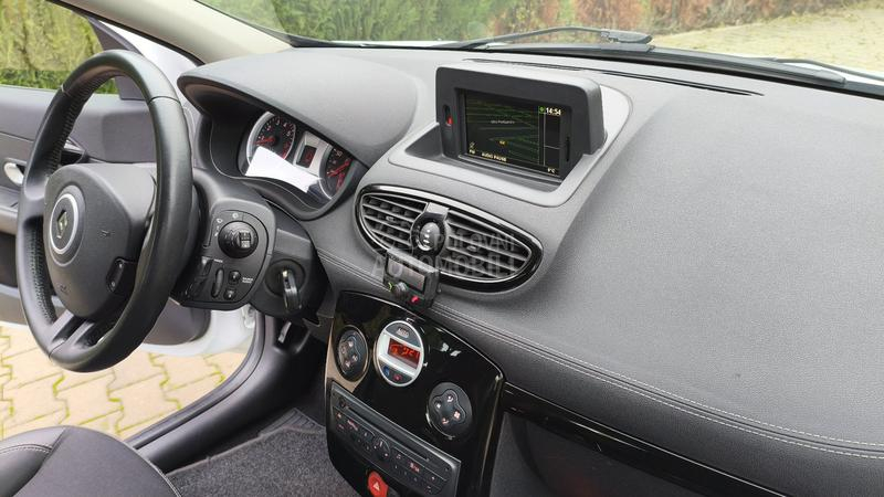 Renault Clio 1.2 TomTom