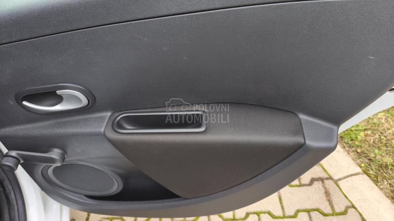 Renault Clio 1.2 TomTom