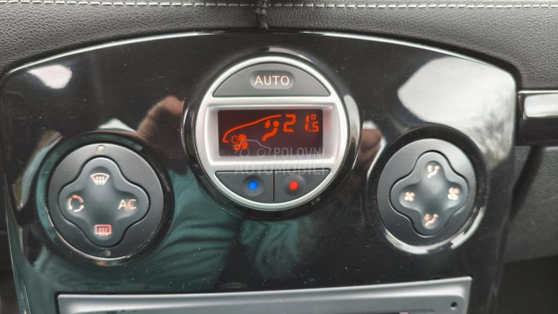 Renault Clio 1.2 TomTom