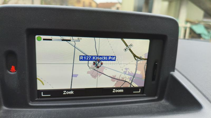 Renault Clio 1.2 TomTom