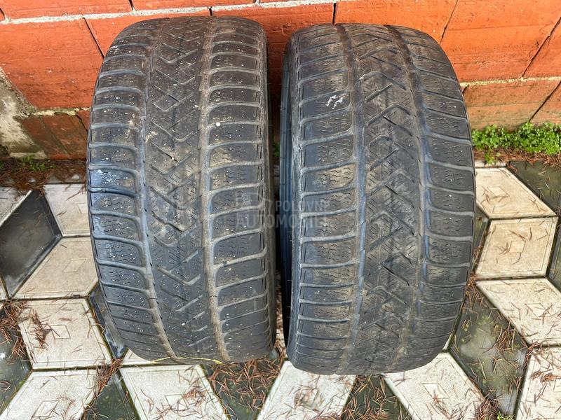 Pirelli 235/35 R19 Zimska