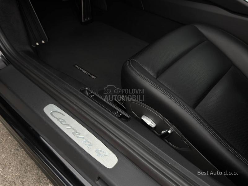 Porsche 911 Carrera 4