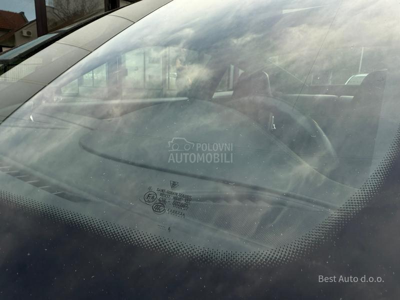 Porsche 911 Carrera 4