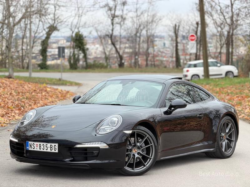 Porsche 911 Carrera 4
