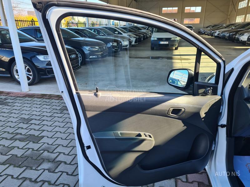 Chevrolet Spark 1.0 URBAN STYLE