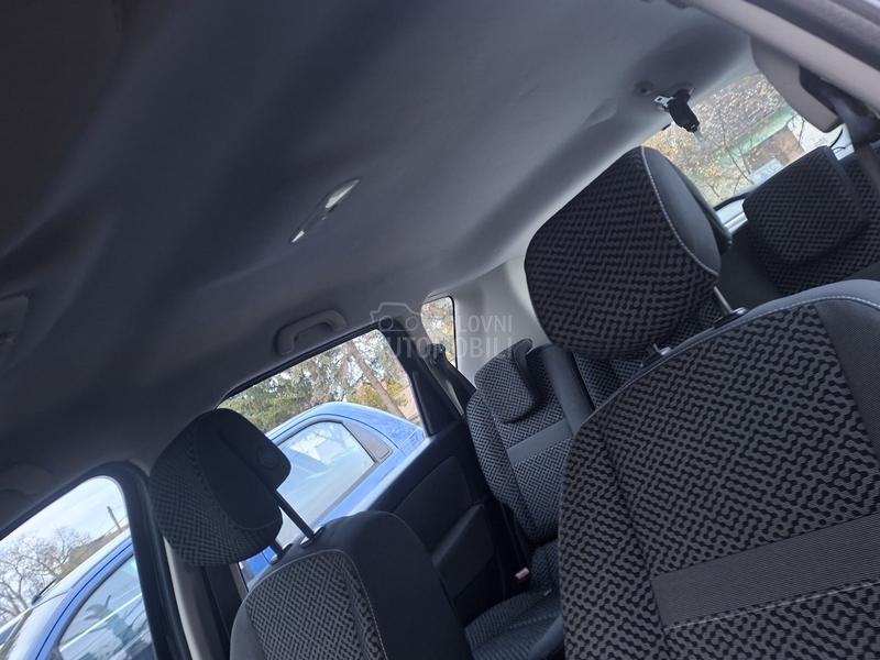 Renault Scenic E.K.S.T.R.A.