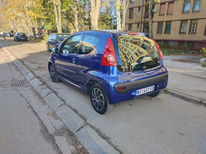 Peugeot 107 B.E.N.Z.I.N.